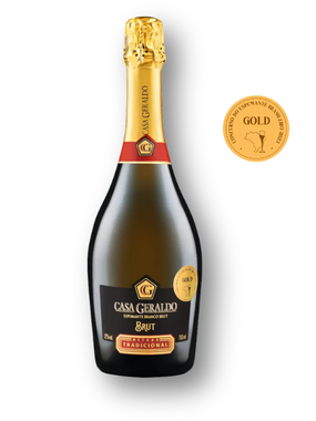 Espumante Casa Geraldo Branco Brut Brasil Tradicional Chardonnay, Pinot Noir 750ml